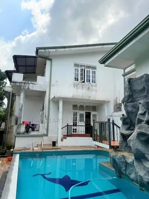 Kaluthara : 8BR (43P) Double-Storied Luxury House for Sale
