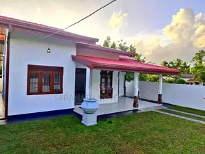 Brand-New House in Horana පදිංචි නොවූ අලුතින් ඉදිකල නිවස හොරණ