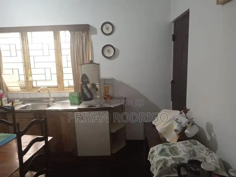 16.85 Perch Residential Land with A Livable House for Sale on Rajagiri