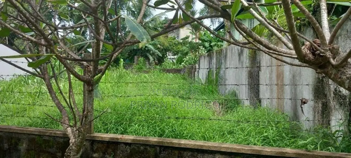 Battaramulla - 18 Perches of Residential Land for Sale