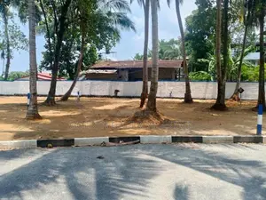 Land in Walisara Near Navy Camp Close to Highway