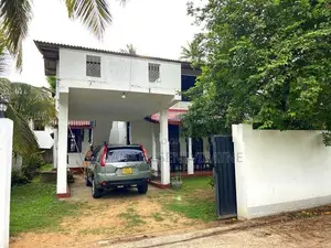 Valuable 2 Storied House From Kottawa - Athurugiriya Road Units