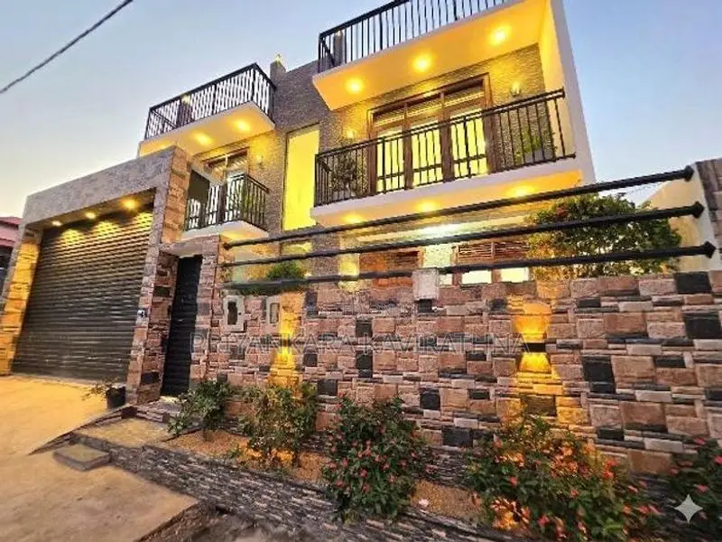 Luxury House For Sale Kahatuduwa