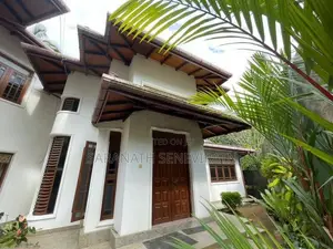 Two Storey Bungalow in Kandy Katugastota