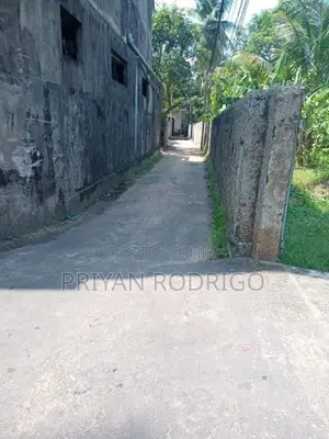 Dehiwala, Kalubowila, De Alwis Avenue 19 Perch Land for Sale