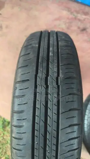 Premio Tires Japan used i