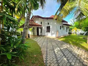 පර්චස් 12.5 ක අලංකාර තනි මහල් නිවස විකිනීමට - මැදගම
