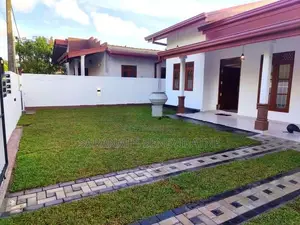 Brand-New House in Horana පදිංචි නොවූ අලුතින් ඉදිකල නිවස හොරණ