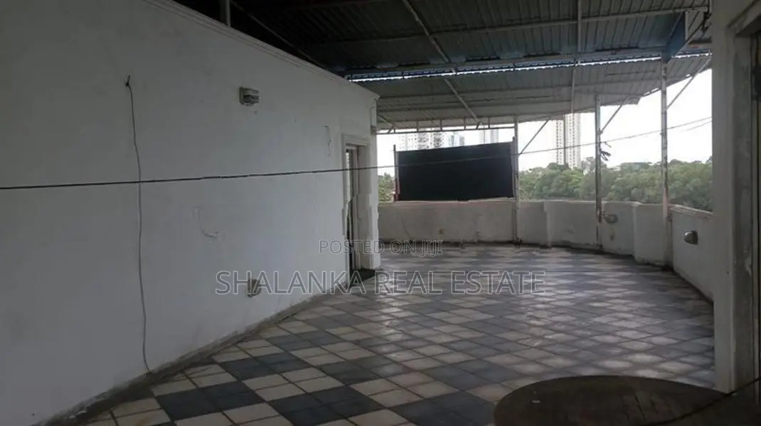 Spacious 5-Bedroom Modern House for Rent – Ethul Kotte