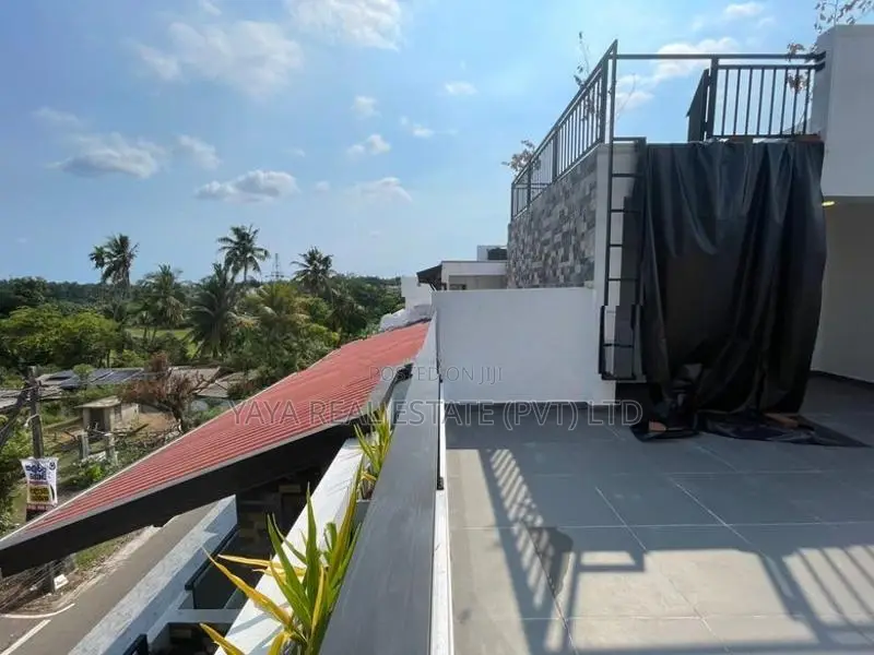 LUXURY HOUSE FOR SALE IN MALABE