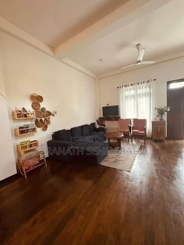 Ground Floor Completed House for Sale in Yatiyana - Katunayaka