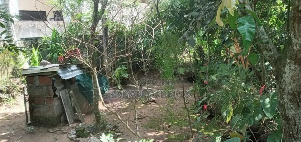 Piliyandala, Wewala, 12.9 Perches of Residential Land for Sale