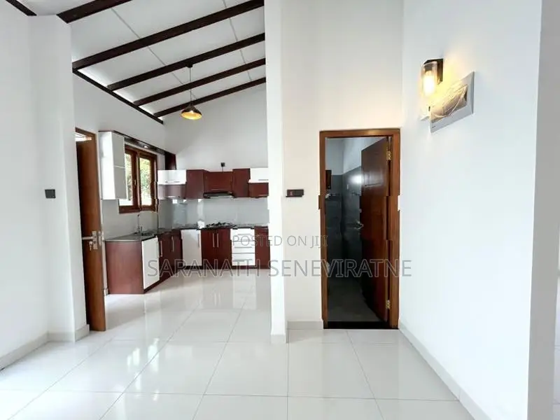 Brand-New Modern Home With Luxury - Athurugiriya Prime City