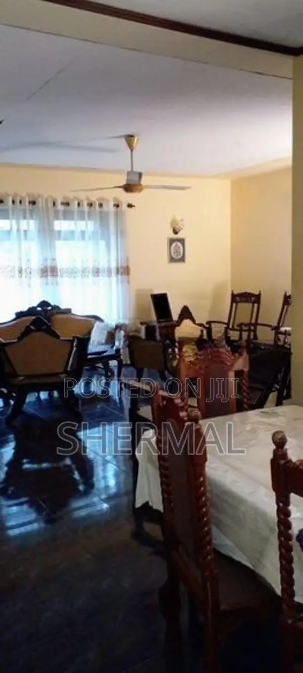 House with 34.7 Perches Land for Sale in Payagala, Kalutara