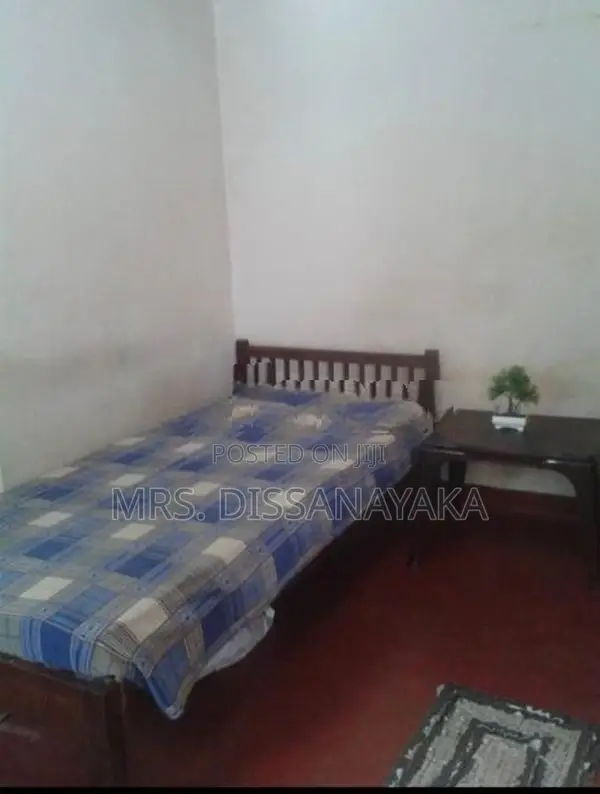 Room Rent for a Female in Kadawatha