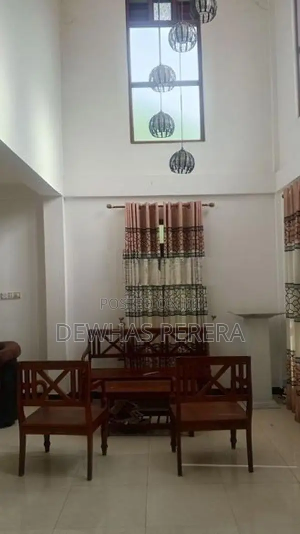 2 story superb luxury house sale temple road dalugama Kelaniya