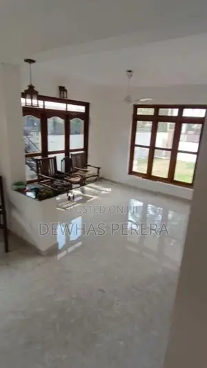 2 story newly renovation house kapuwatta station road ja ela