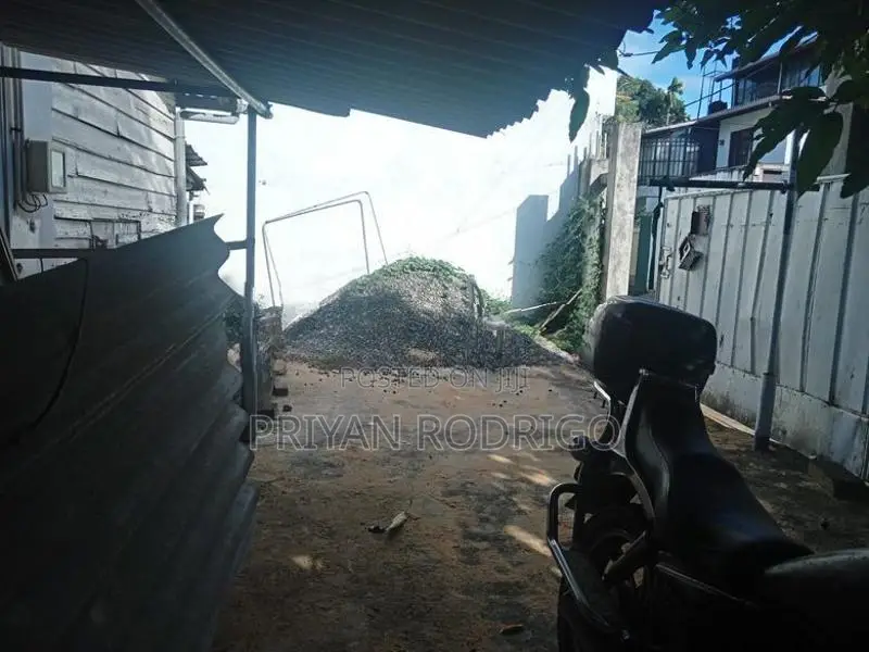 Kotte - Sri Jayawardenapura, 10 Perch Rectangular Land For Sale