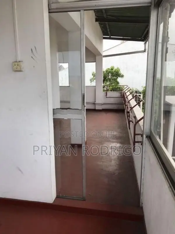 Dehiwala Commercial Building with 21.5 Perches of Land for Sale