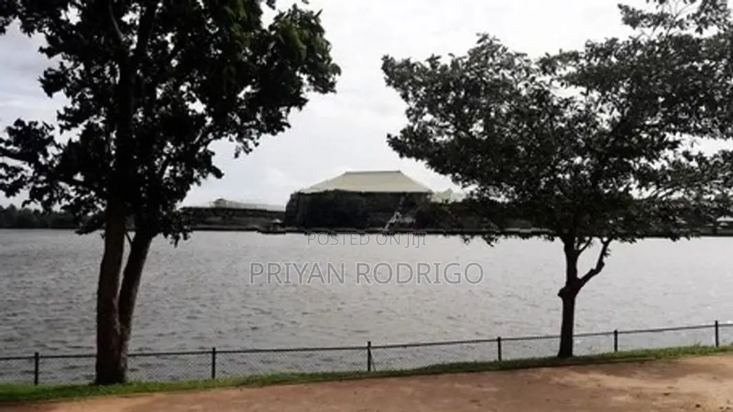 19:65 Perches Prestigious Residential Land for Sale in Battaramulla