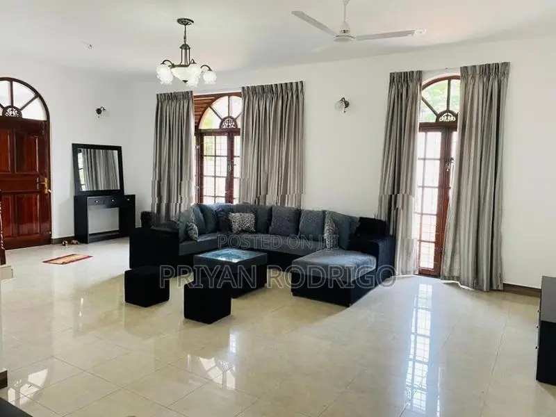 Rathmalana - Nelumpura Fully Furnished 05 Bedroom House for Sale