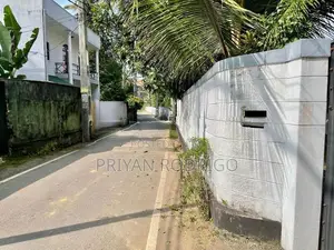 19:65 Perches Prestigious Residential Land for Sale in Battaramulla