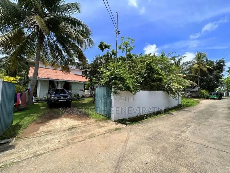 2 Storied Solid House From Rajagiriya Kalapaluwawa For Sale