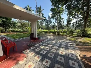 House With 90 Perches Land - Mathugama Kalutara District Matugama