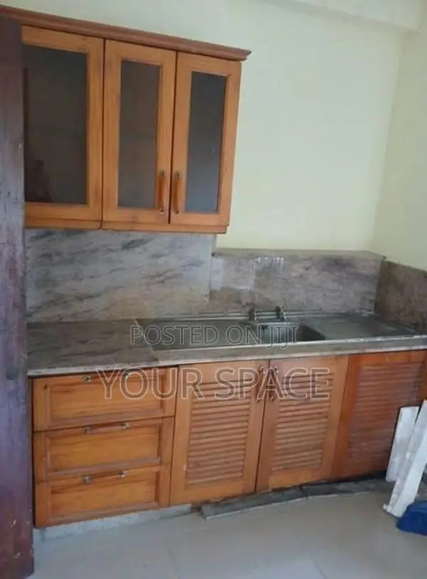 Upper Floor 2 Br House for Rent in Kalubowila