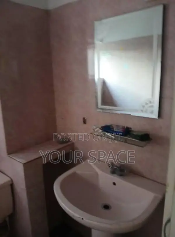 Upper Floor 2 Br House for Rent in Kalubowila