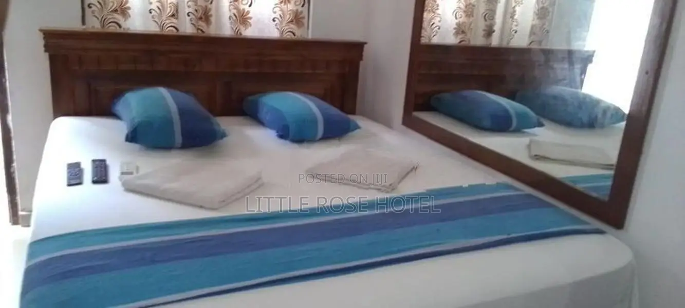 COMFORTABLE ROOMS IN KALUTARA