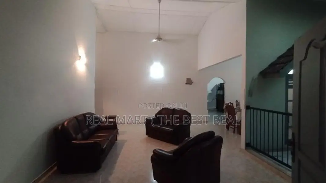 BATTARAMULLA : 2BR (1200sqft) LUXURY ANNEXE FOR RENT