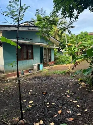 Nugegoda Wijerama 42 Perch Land with House for Sale