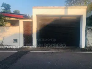 Malabe 41 Perches of Land with a 3000 sq. ft Livable House for Sale