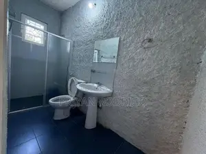 Malabe, Kahantota Road - 4BR Rock House on 11.5 Perches for Sale