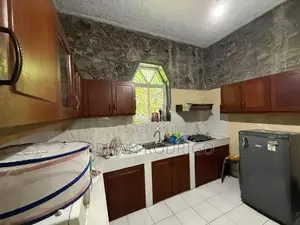 Malabe, Kahantota Road - 4BR Rock House on 11.5 Perches for Sale