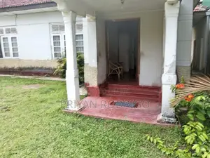 Nugegoda - Wijerama 15 Perches of Land with a Large Old House for Sale