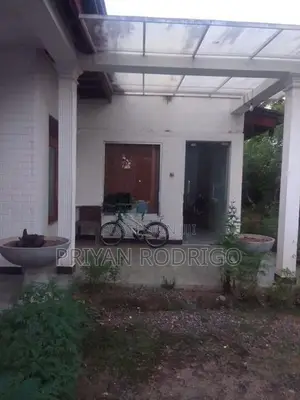 Malabe 41 Perches of Land with a 3000 sq. ft Livable House for Sale