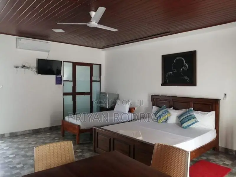 Monaragala, Buttala,Luxury Hotel with 60 Perches of Land for Sale