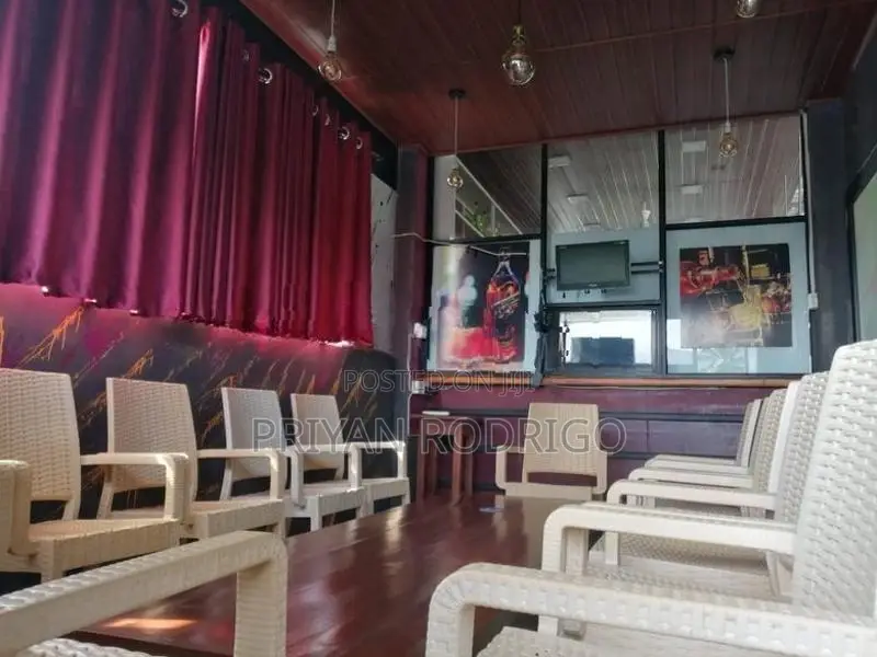 Monaragala, Buttala,Luxury Hotel with 60 Perches of Land for Sale