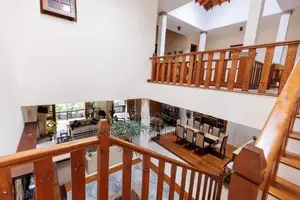 Dehiwela, Lake Road, a Luxurious House for Sale