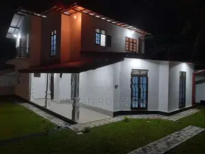 Kahatuduwa - Close to the Expressway Interchange New House for sale