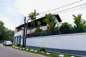 Dehiwela, Lake Road, a Luxurious House for Sale