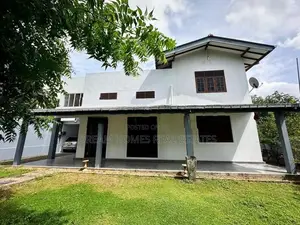 Luxury 2-Story Family Home – Prime Kadawatha Location