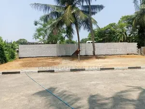 මීගමු පාරට නුදුරින් Residential Area එකකින් ඉඩමක්