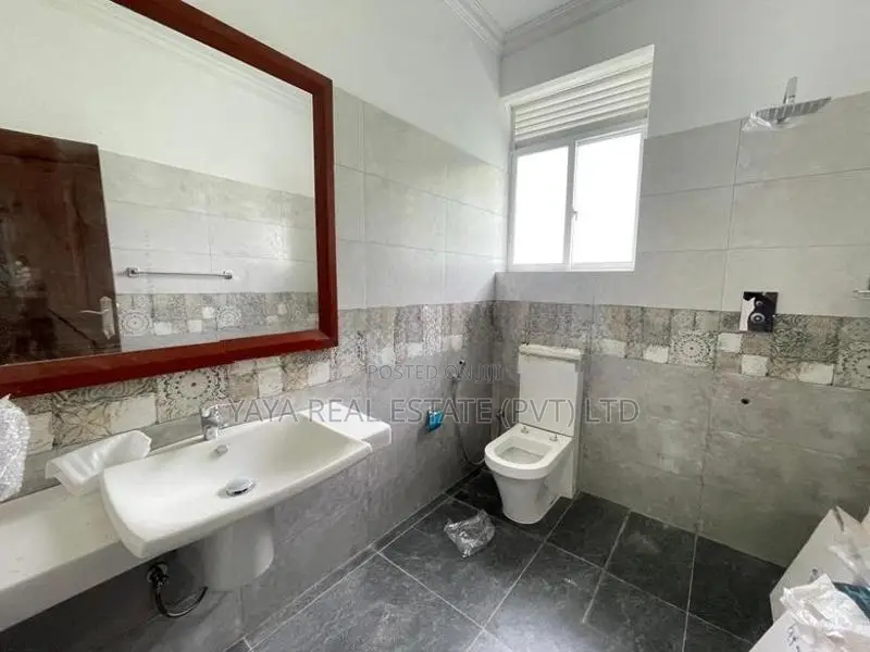 Luxury Brand New House For Rent In Battharamulla, Pelawatta