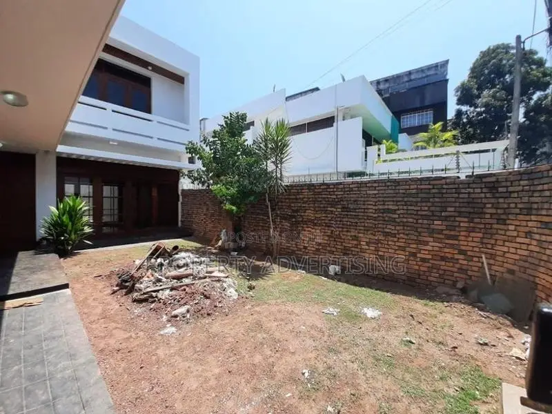 Luxury 2 storied house for rent in Colombo 7