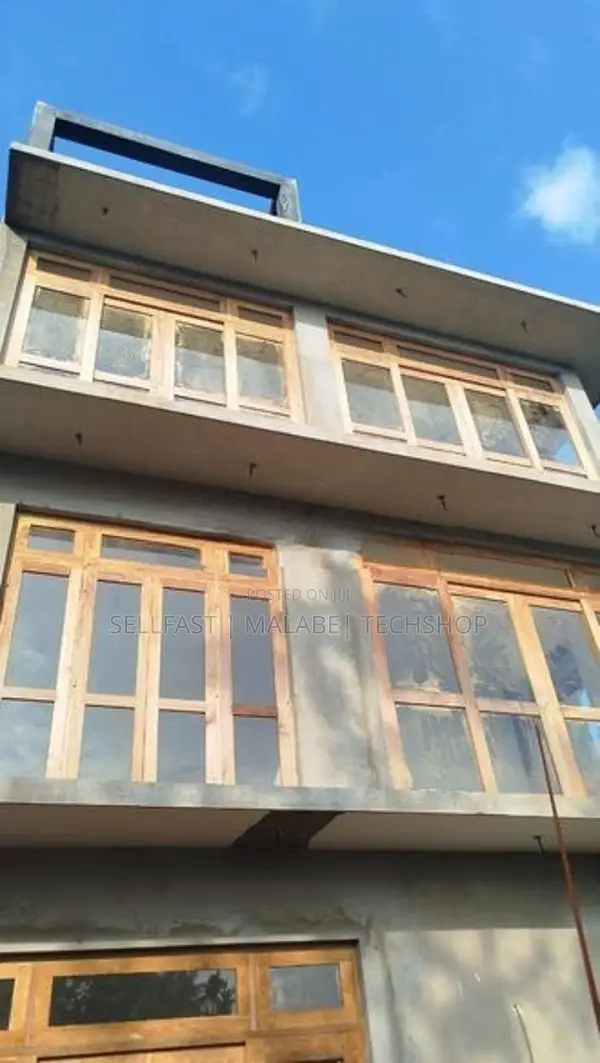 House for sale in Athurugiriya