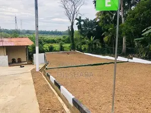 Matara ටවුමට ලගින් ඉඩමක්