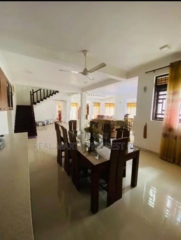 GALEWELA : 6BR (100P) 3-STOREY HOUSE FOR SALE